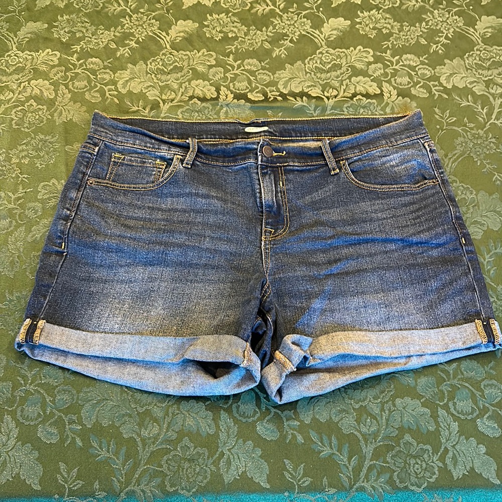 Old navy denim, blue, Jean shorts, size 14, zipper and button front